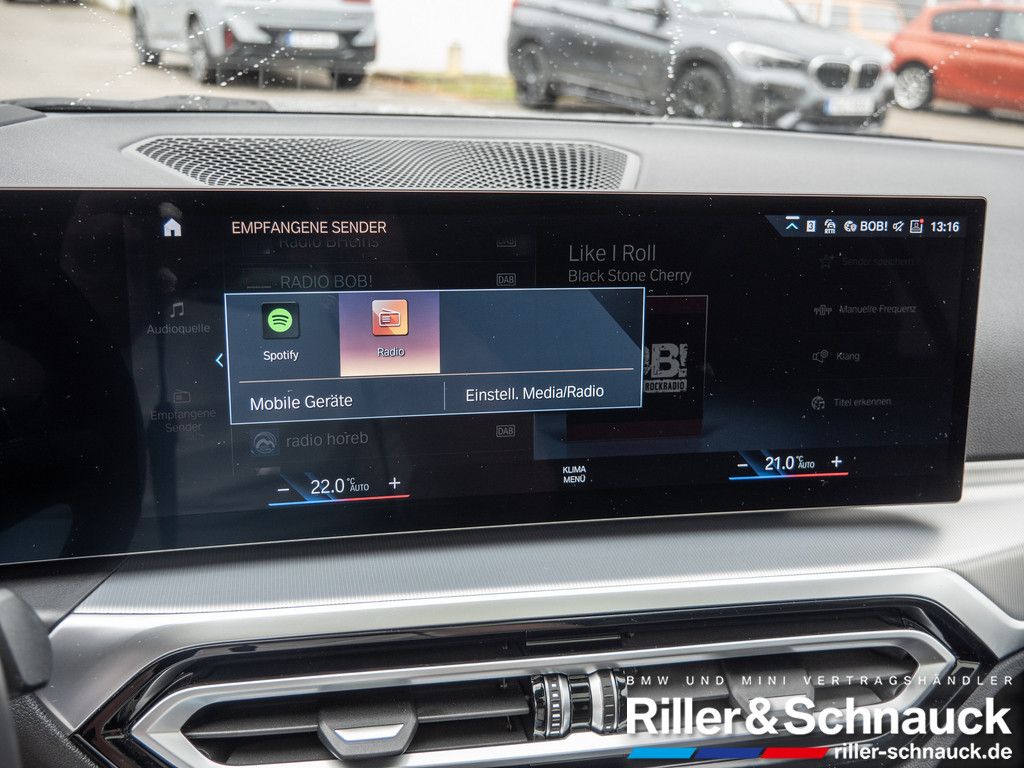 BMW 320d Touring xDrive M-Sport - Samsaru's Car Outlet