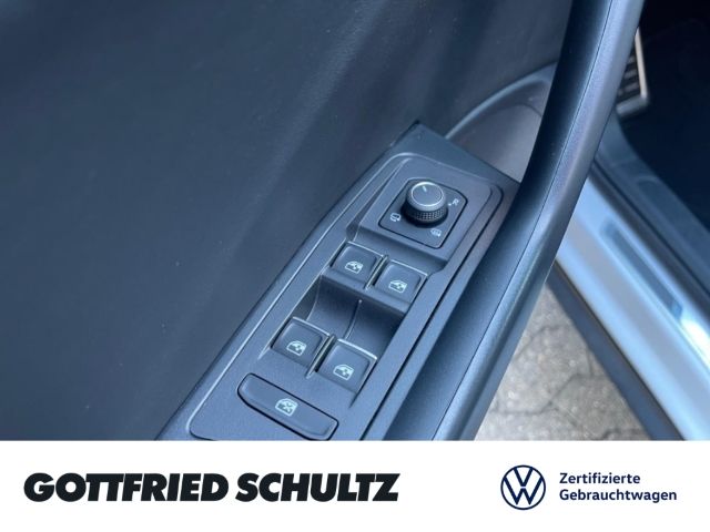 Volkswagen T-Roc 1.5 TSI DSG Sport - Samsaru's Car Outlet