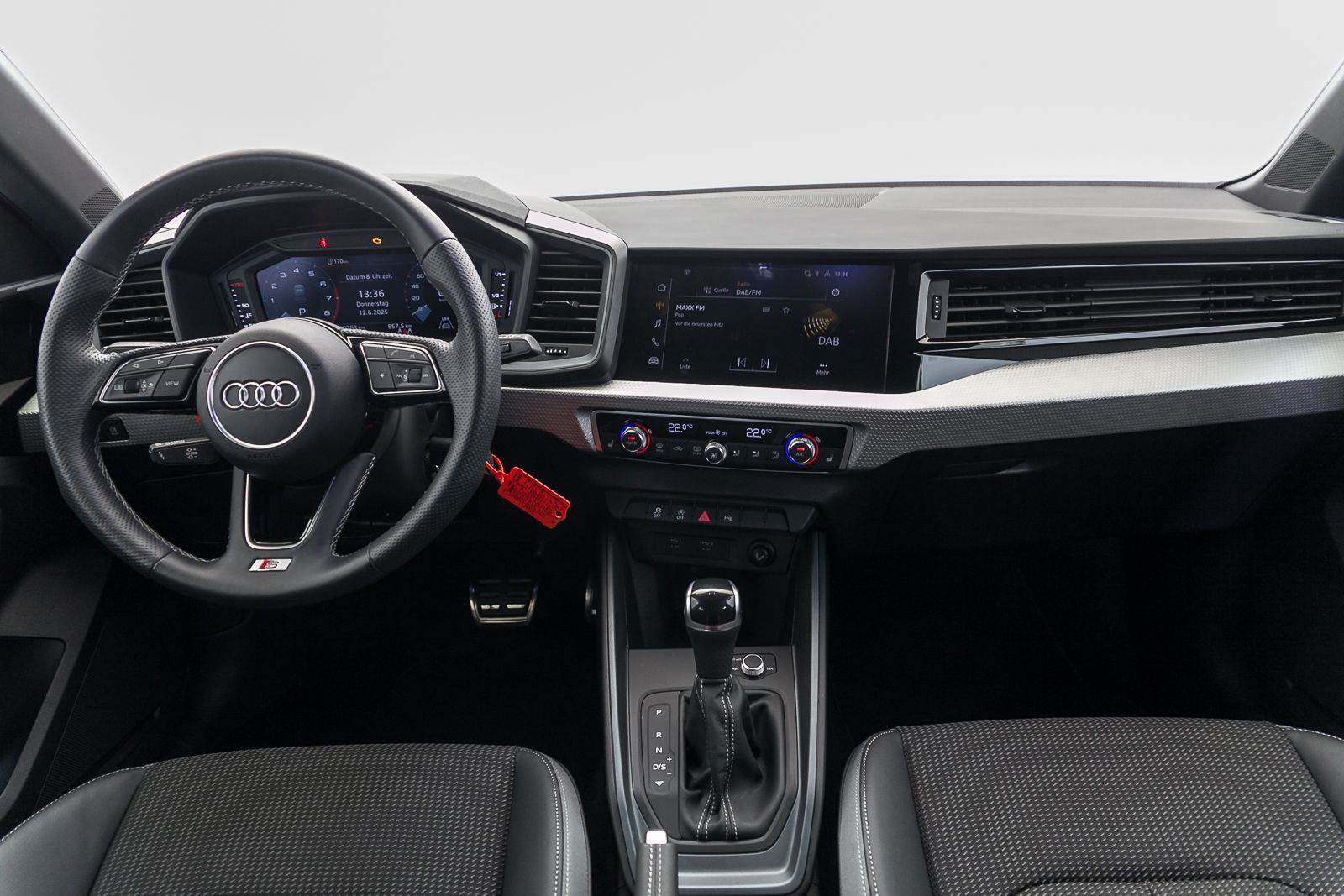 Audi A1 Sportback S line 30 TFSI S tr. - Samsaru's Car Outlet