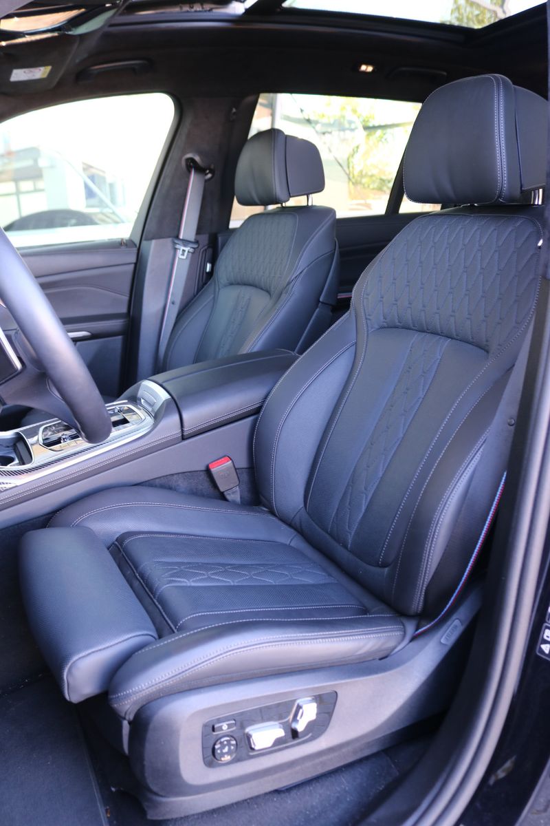BMW X7 xDrive 40d M Sport /Luft/AHK/Pano/Harman/22"/