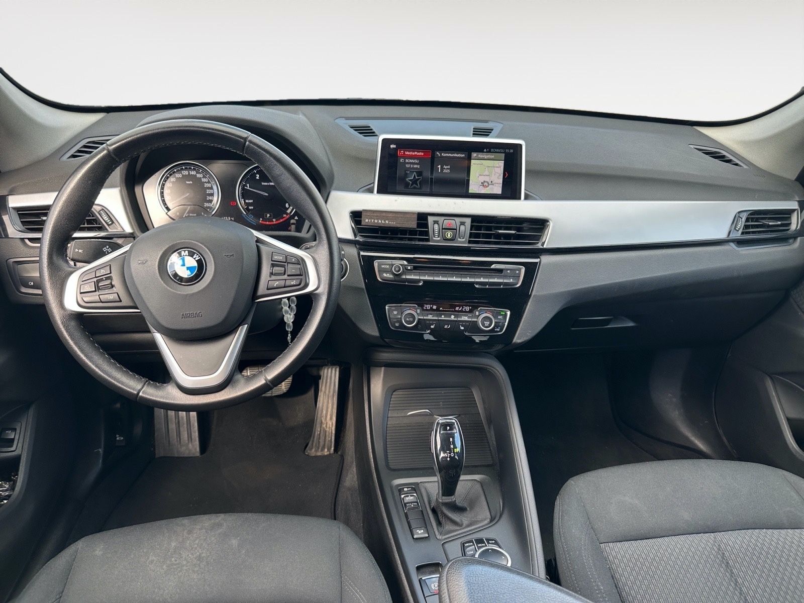 BMW X1 xDrive 25 d Advantage - Samsaru's Car Outlet