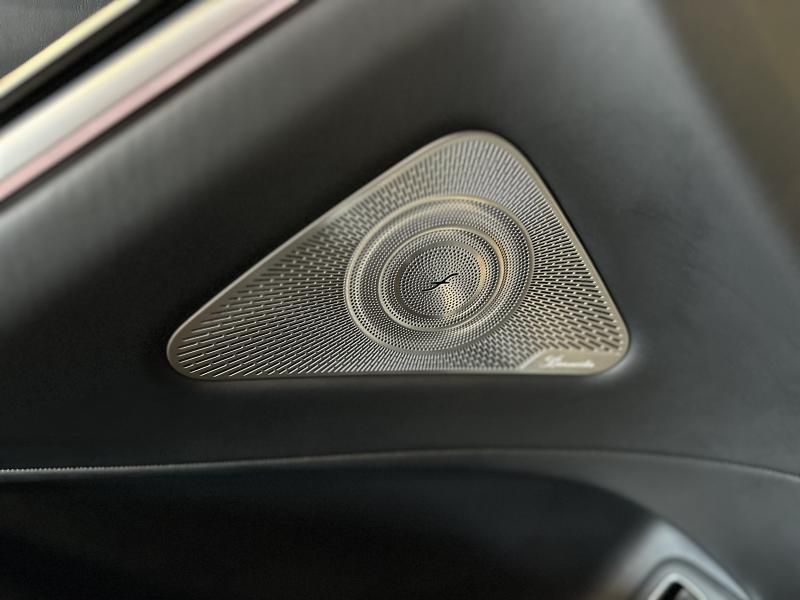 Mercedes-Benz S 63 AMG - Samsaru's Car Outlet