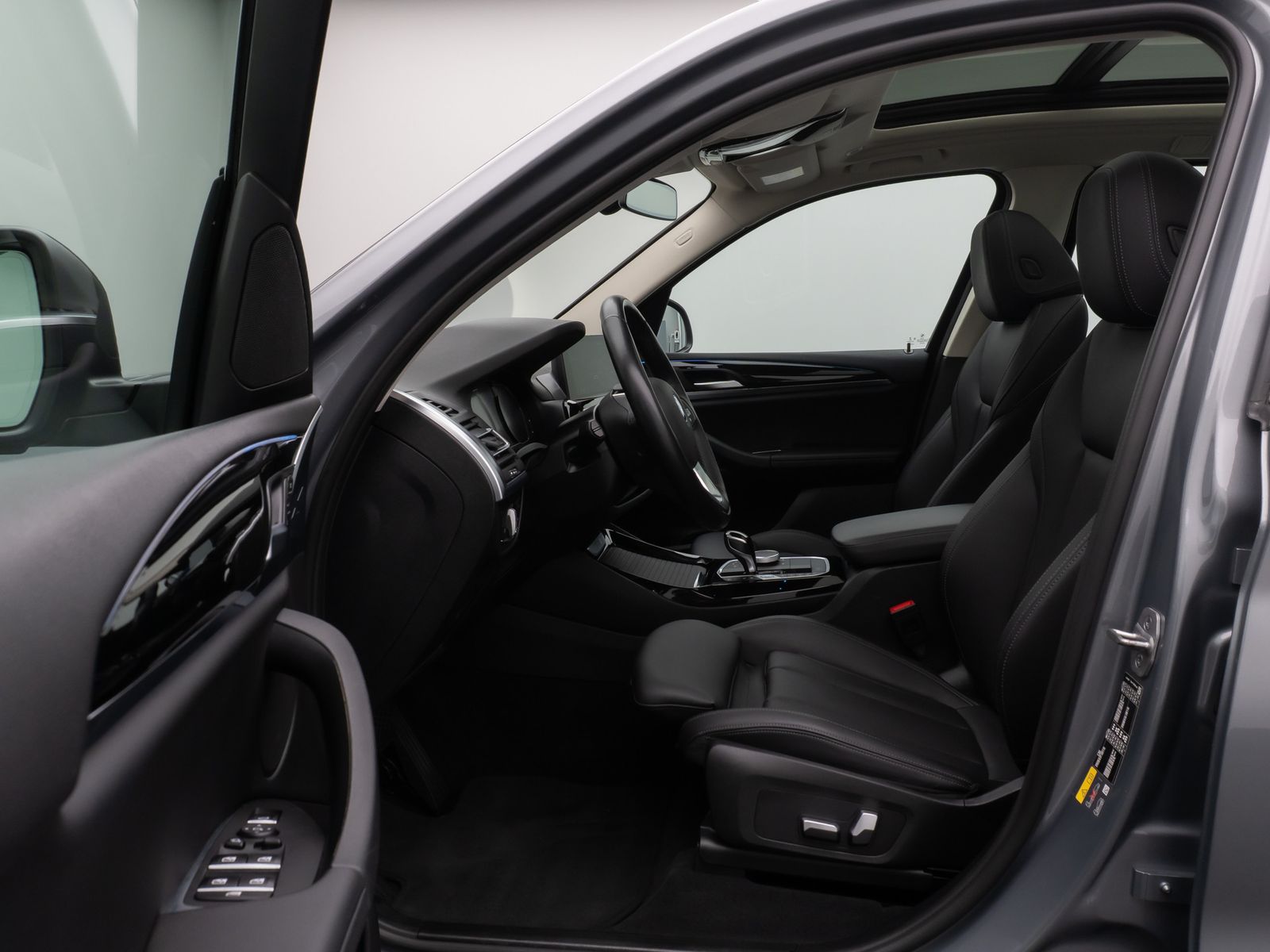 BMW X3 xD30e Panorama Kamera DAB HiFi Lenkrhz Sport