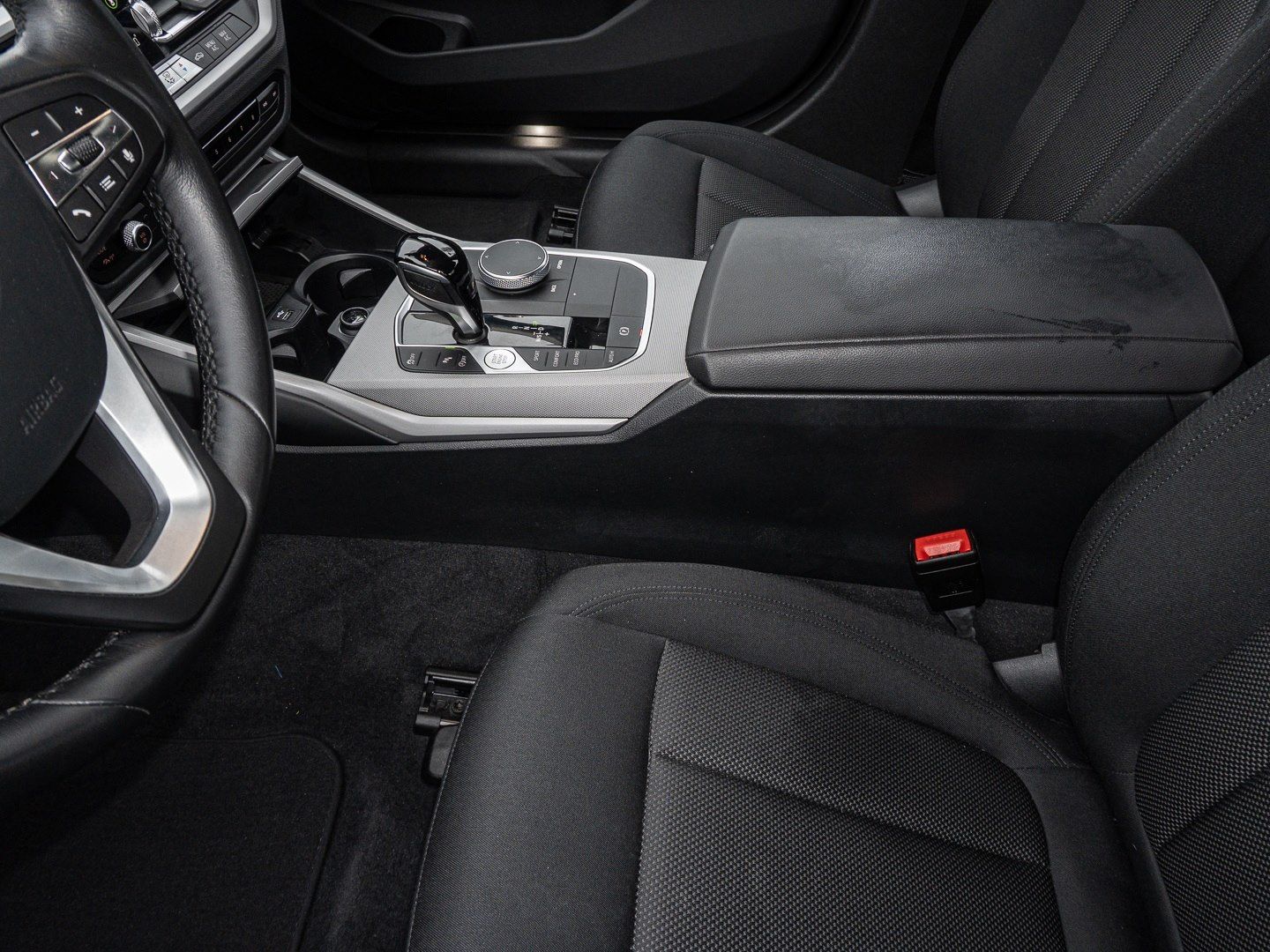 BMW 320i xDrive Advantage Aut. AHK, PDC, Klimaautoma