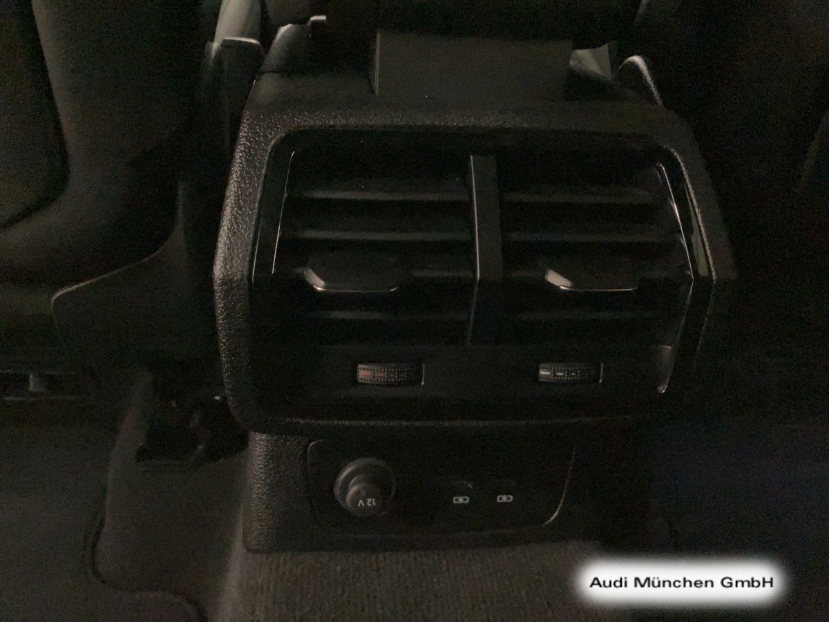 Audi Q3 Sportback 40 TFSI quattro S tronic S line - Samsaru's Car Outlet