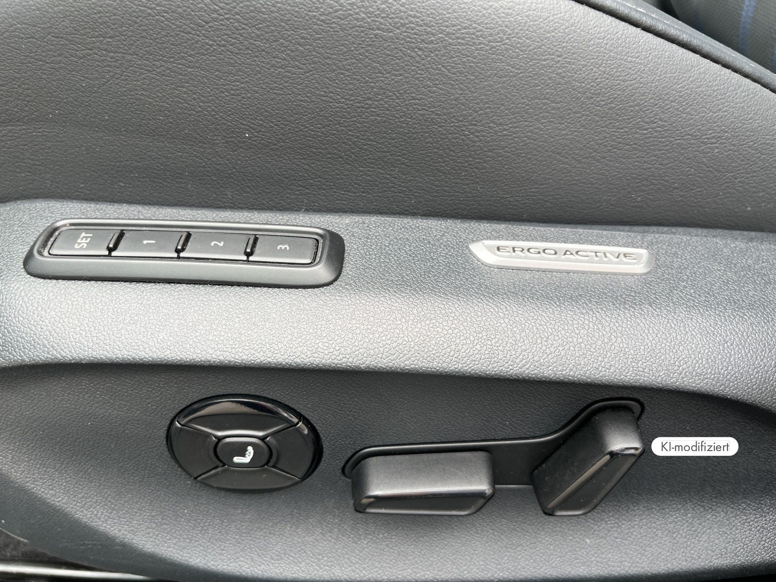 Volkswagen Passat Variant R-Line Signature 2,0 TDI 4MOTION