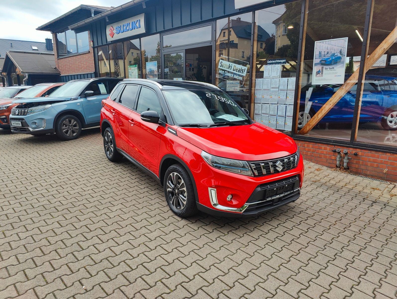 Suzuki Vitara 1.5 DUALJET Hybrid Comfort+ AGS Allgrip - Samsaru's Car Outlet