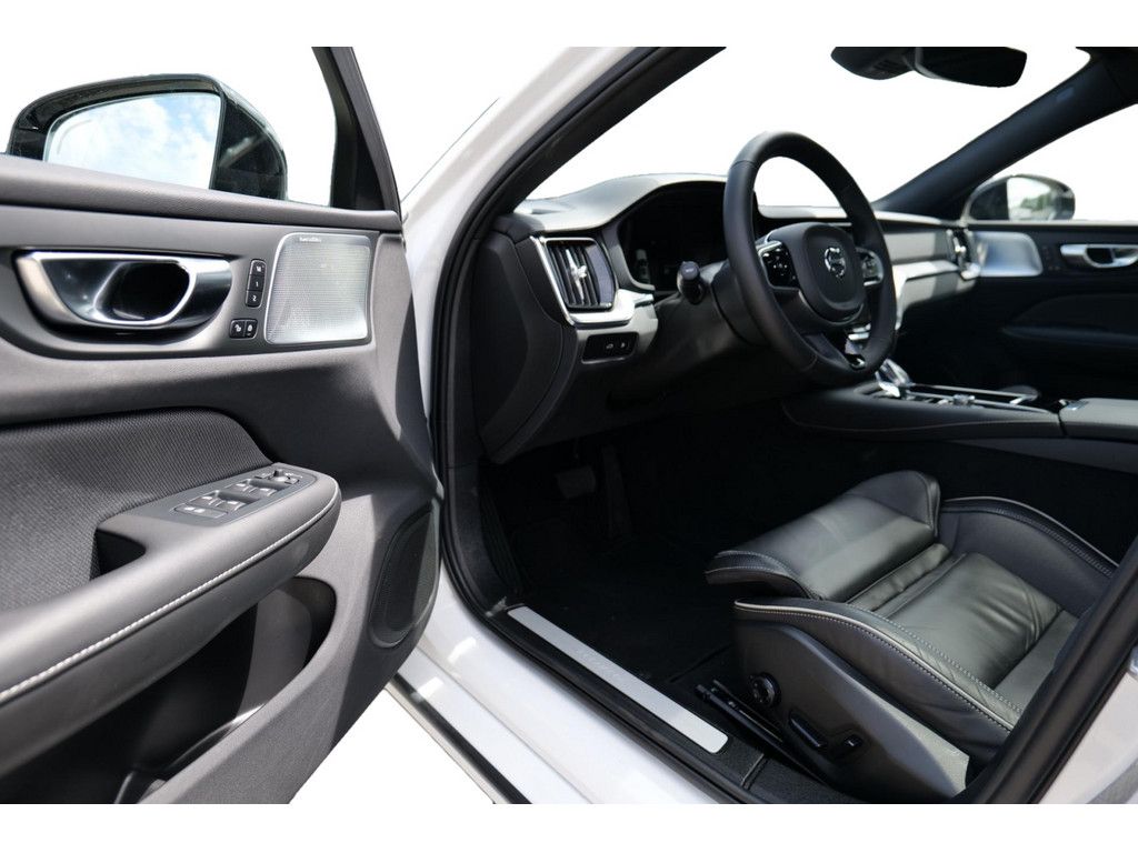Volvo S60 Lim. T8 AWD Ultimate Dark Recharge Plug-In H
