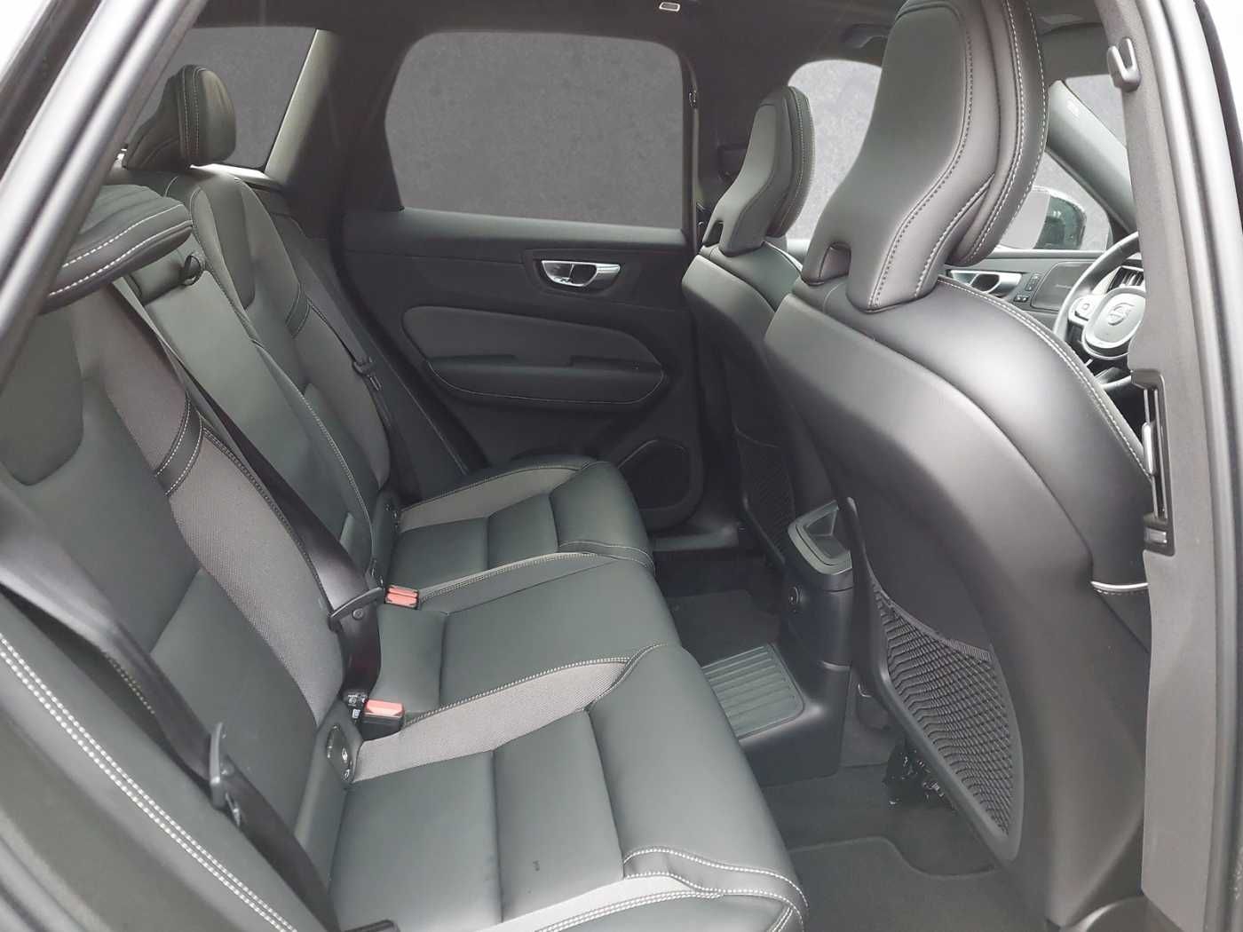 Volvo XC60 Plug-In-Hybrid T6 AWD Plug-in Hybrid Plus B