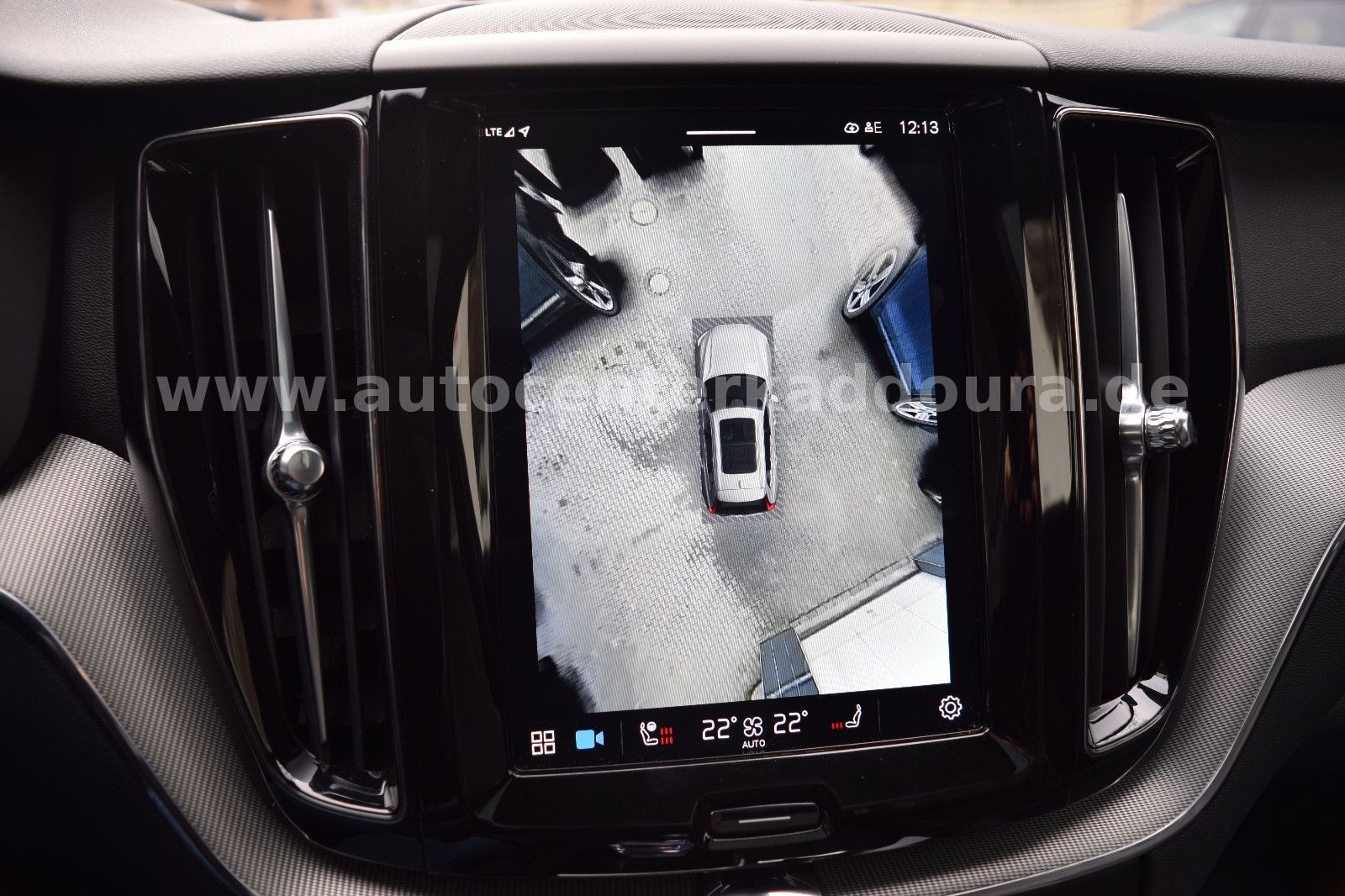 Volvo XC60 T6Plus Black Edition - Samsaru's Car Outlet