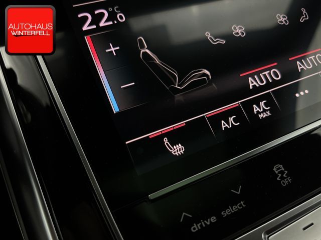 Audi Q8 55 TFSI qu S line PANO+AHK+STANDHZG+AIR-SPORT