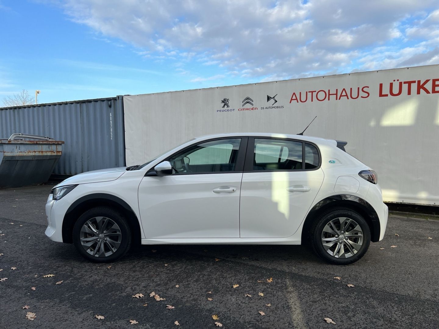 Peugeot 208 e- Active Pack - Samsaru's Car Outlet