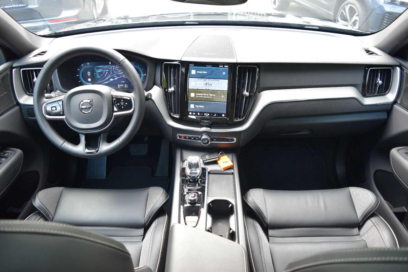 Volvo XC60 T6Plus Black Edition,AHK,Pano,360°K,H&K,21"