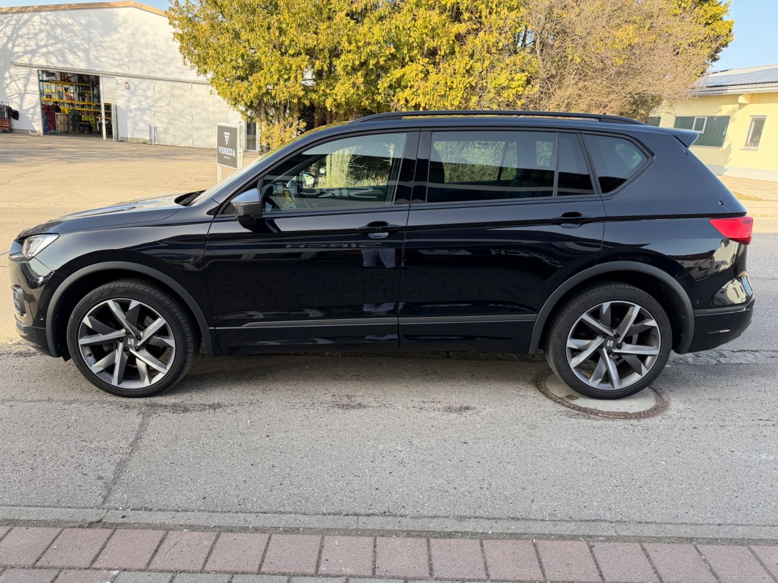 Seat Tarraco FR 4Drive NAVI/LED/AHK/1.Hd/7Si.