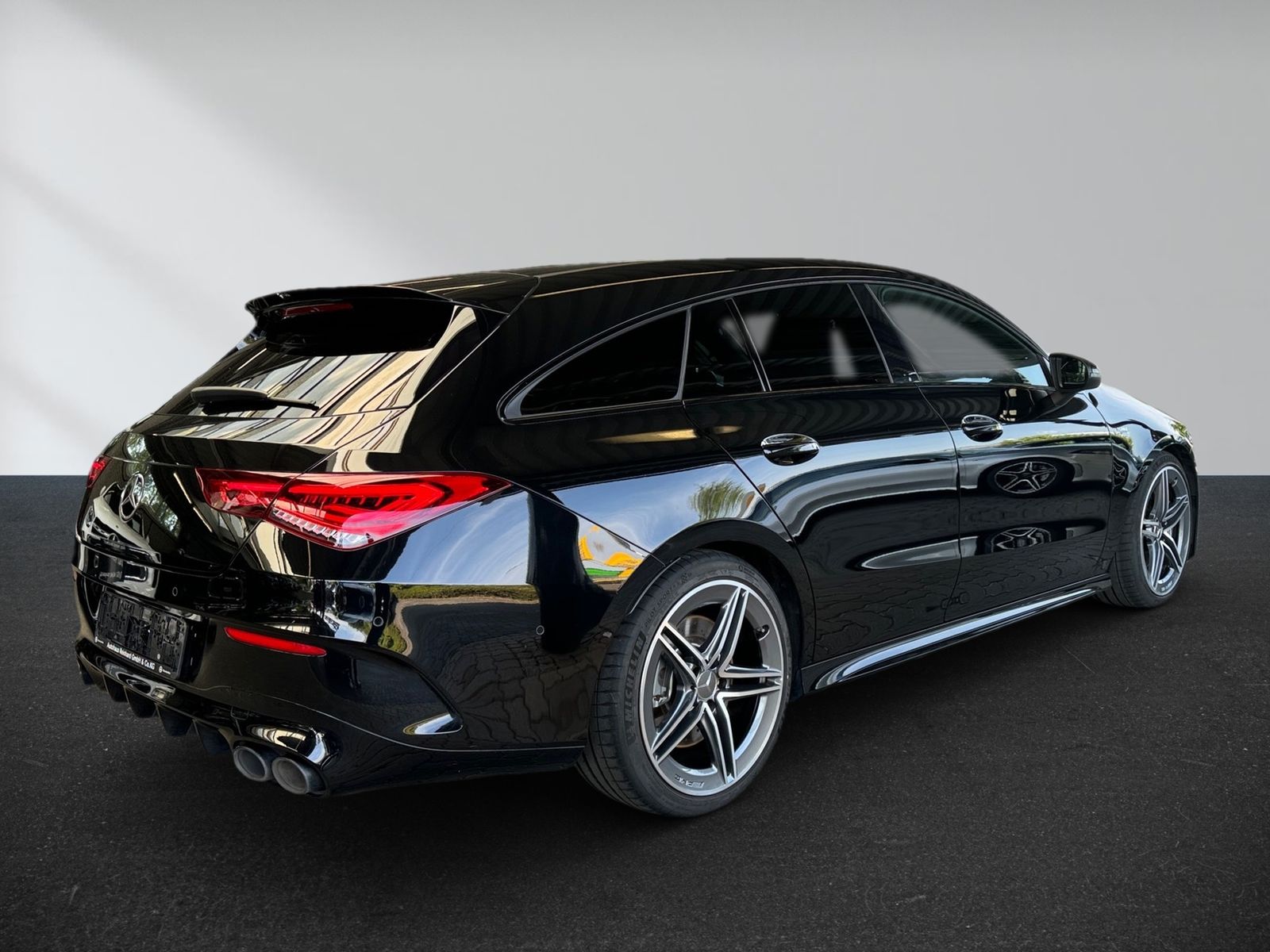 Mercedes-Benz CLA 45 4M+ Shooting Brake AMG - Samsaru's Car Outlet