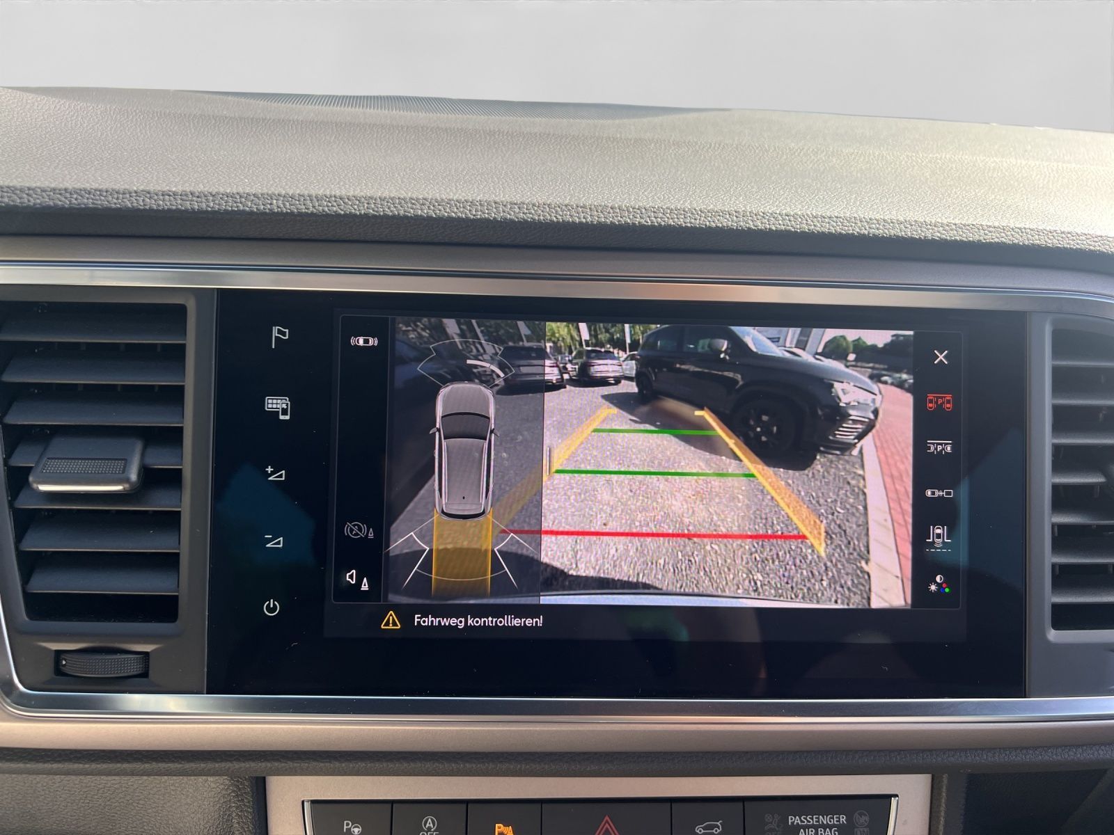 Seat Ateca 2.0 TDI DSG XP NAVI AHK ACC GJR SITZHZ