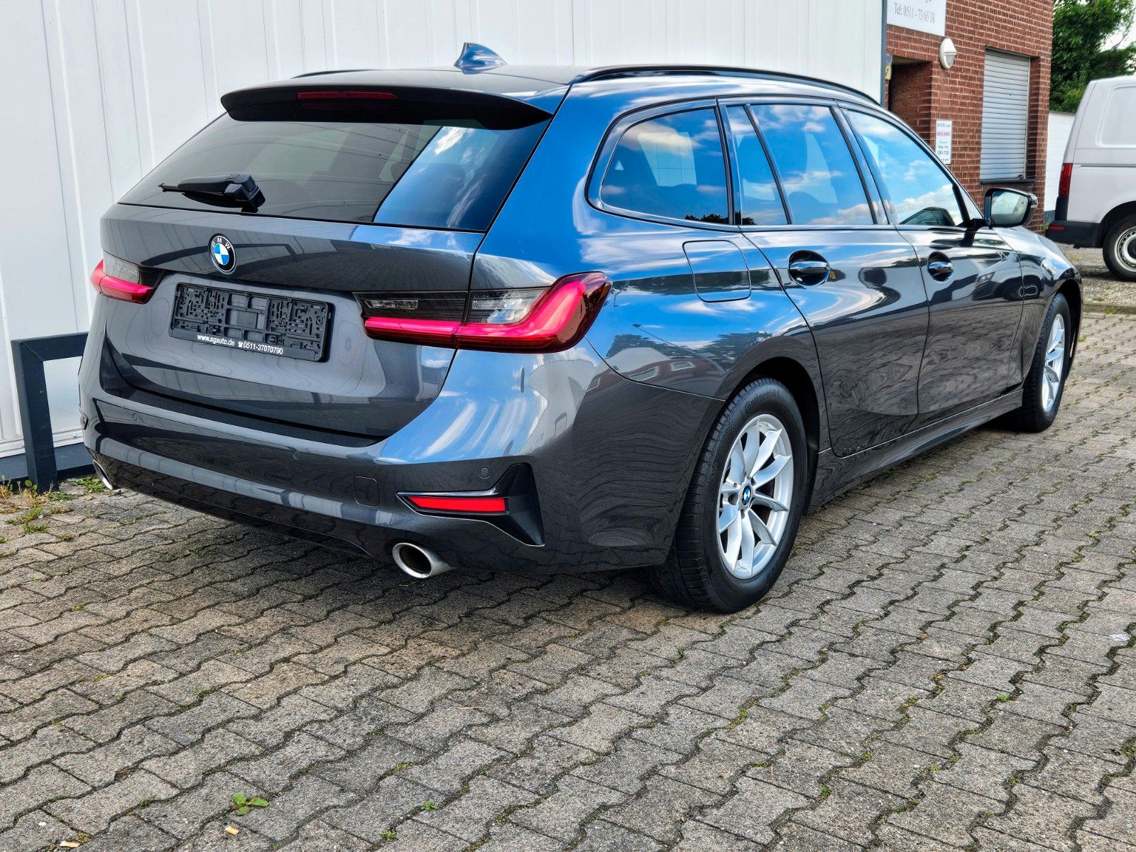 BMW 320d SPORT LINE - Samsaru's Car Outlet