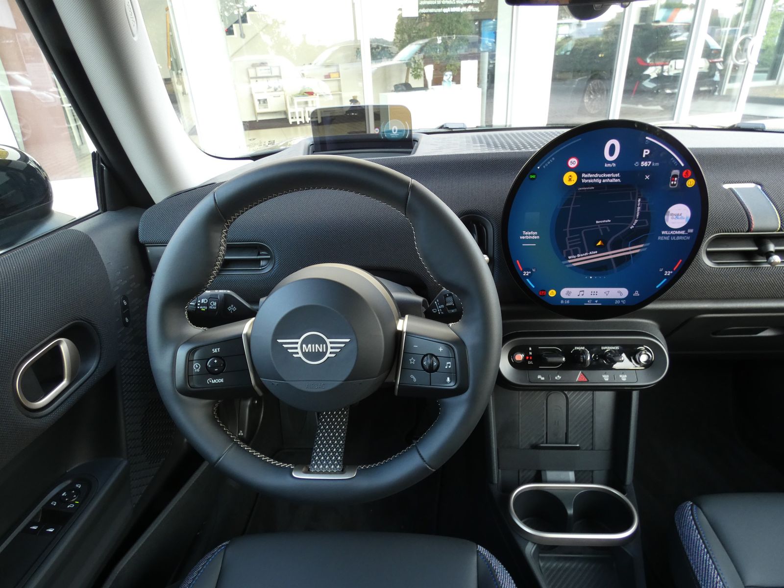MINI Cooper C - Samsaru's Car Outlet
