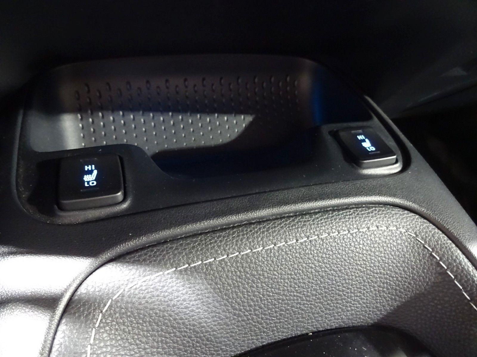 Toyota Corolla Touring Hybrid Active - Samsaru's Car Outlet