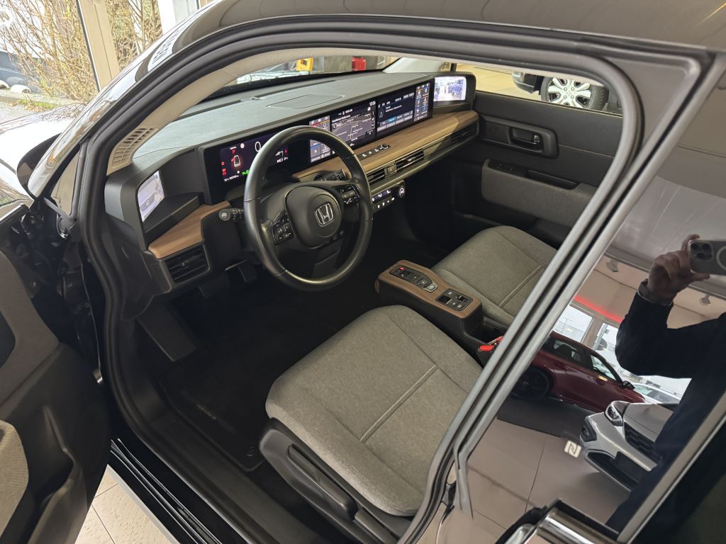 Honda e