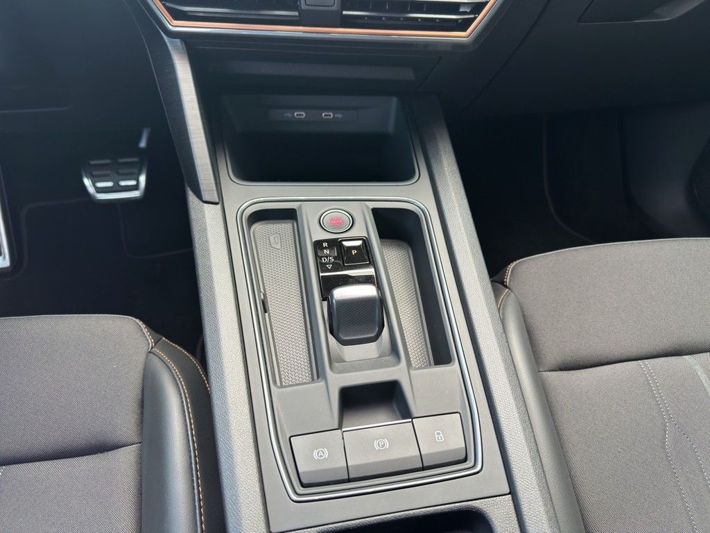 Cupra Leon Sportstourer e-Hybrid 1.4 TSI DSG VZ - Samsaru's Car Outlet