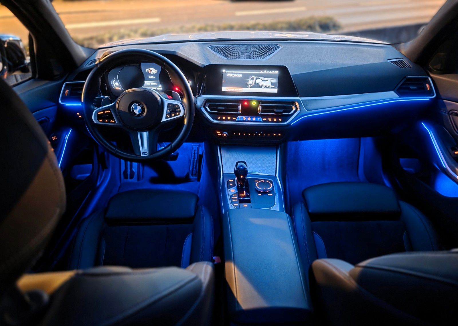 BMW M-SPORTPAKET*XDRIVE*LED*NAVI*LEDER*ACC*RFK*MWST