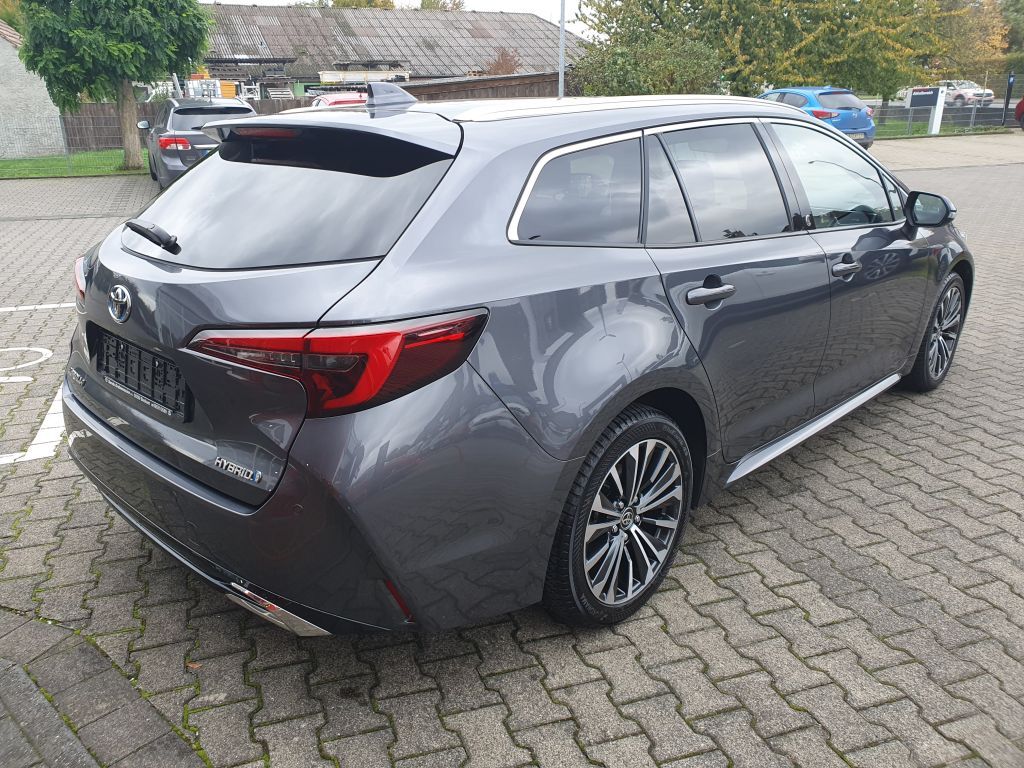 Toyota Corolla 1.8 Hybrid Touring Sports Team D + LED