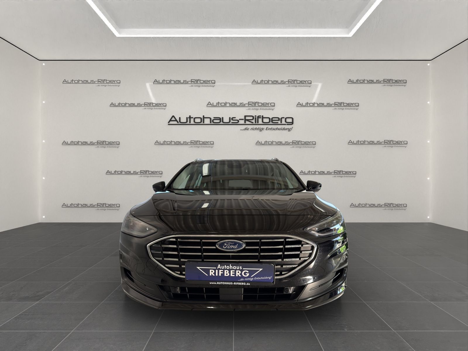 Ford Focus TOURER Titanium/AHK/PANO/MATRIX/B&O/KAMERA