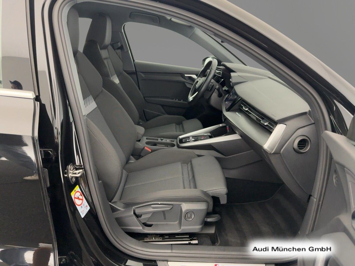 Audi A3 Sportback 35 TFSI S-tronic S line AHK ACC Vir