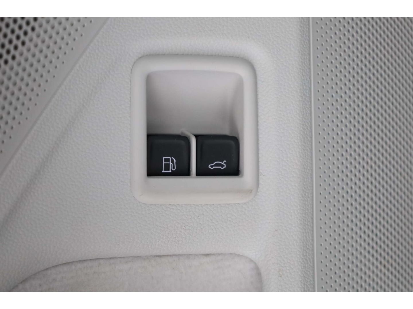 Volkswagen Passat 1.5 eHybrid Elegance DSG AHK/Matrix/NAV