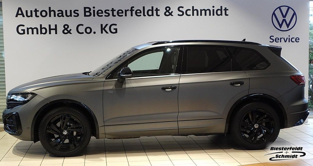 Volkswagen Touareg R-Line 3.0TDI 4M AHK PanoStandh RFK Navi