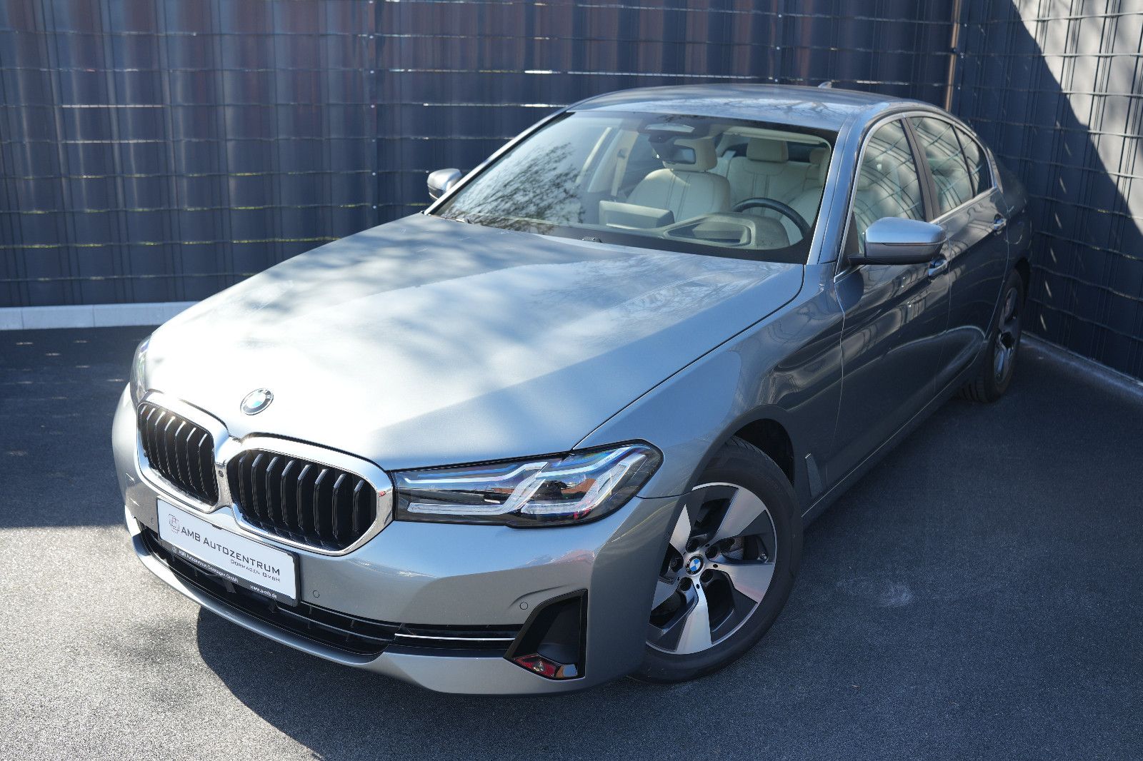 BMW 520d XDrive*LASER*HEADUP*ACC*DDC*ABL*STANDHZG*