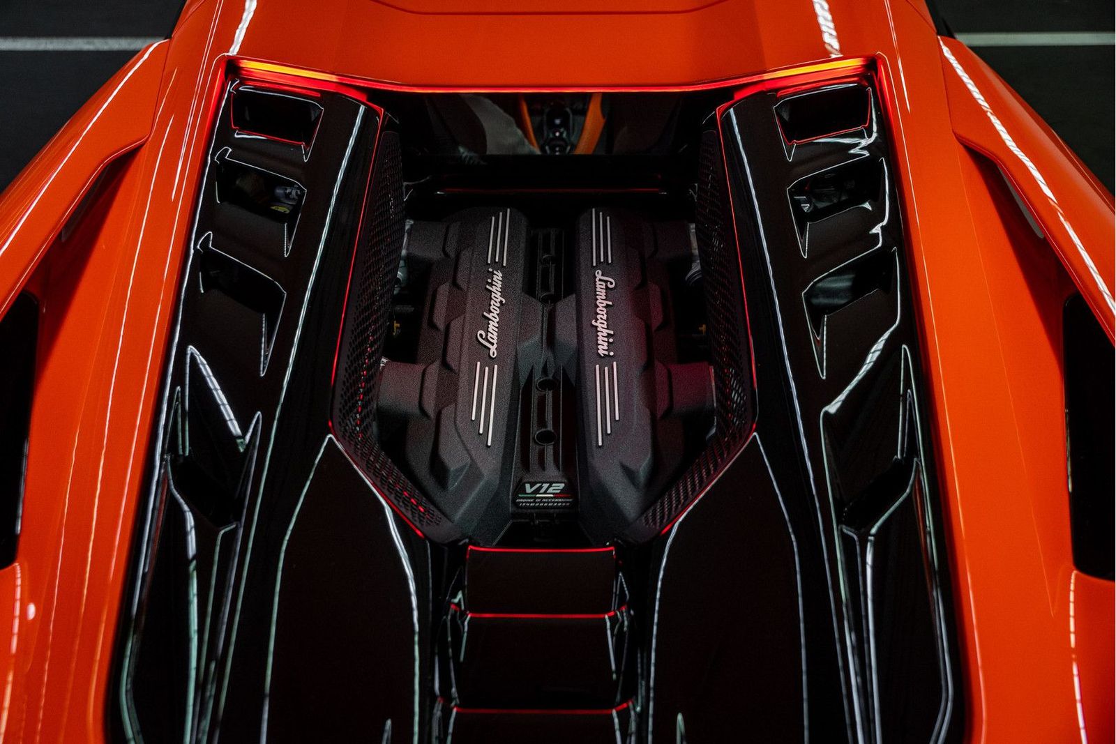 Lamborghini Revuelto - Samsaru's Car Outlet