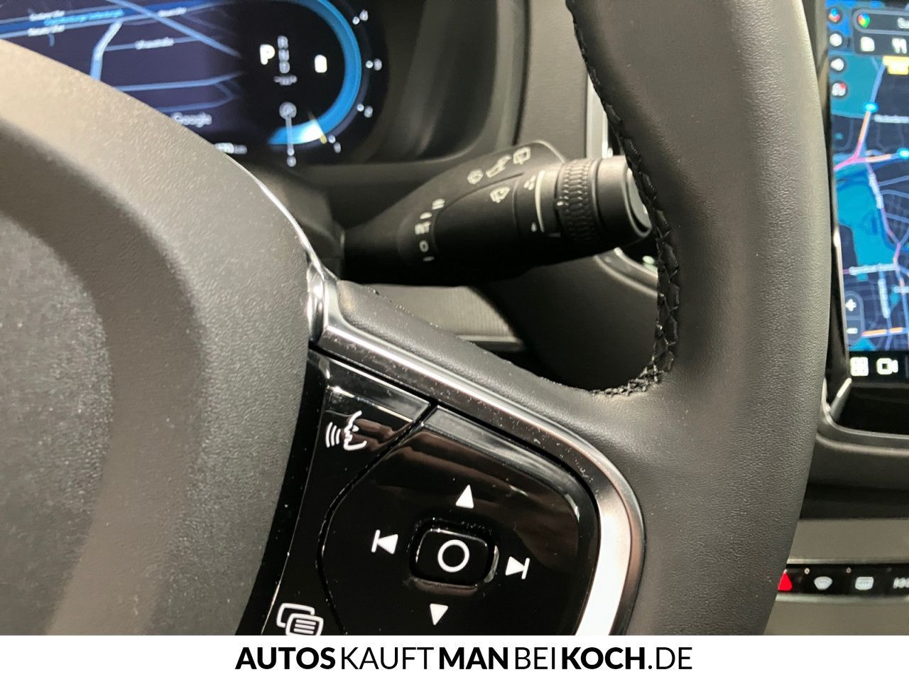 Volvo XC90 B5D AWD Plus Bright PANO H/K STHz 360°H/K