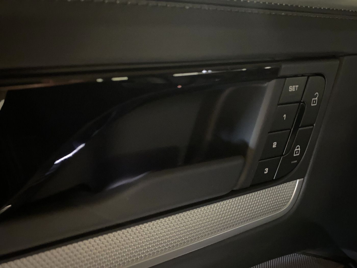 Porsche Cayenne E-Hybrid Coupe | Luftfederung | el. AHK