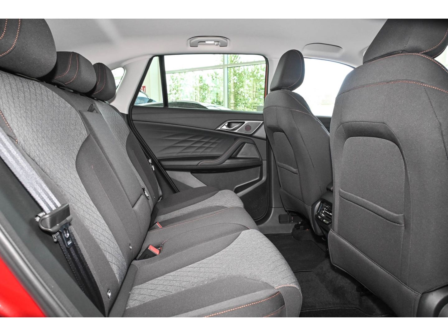 MG HS COMFORT AT+ALLWETTER+LED+DAB+NAVI+CARPLAY+AND
