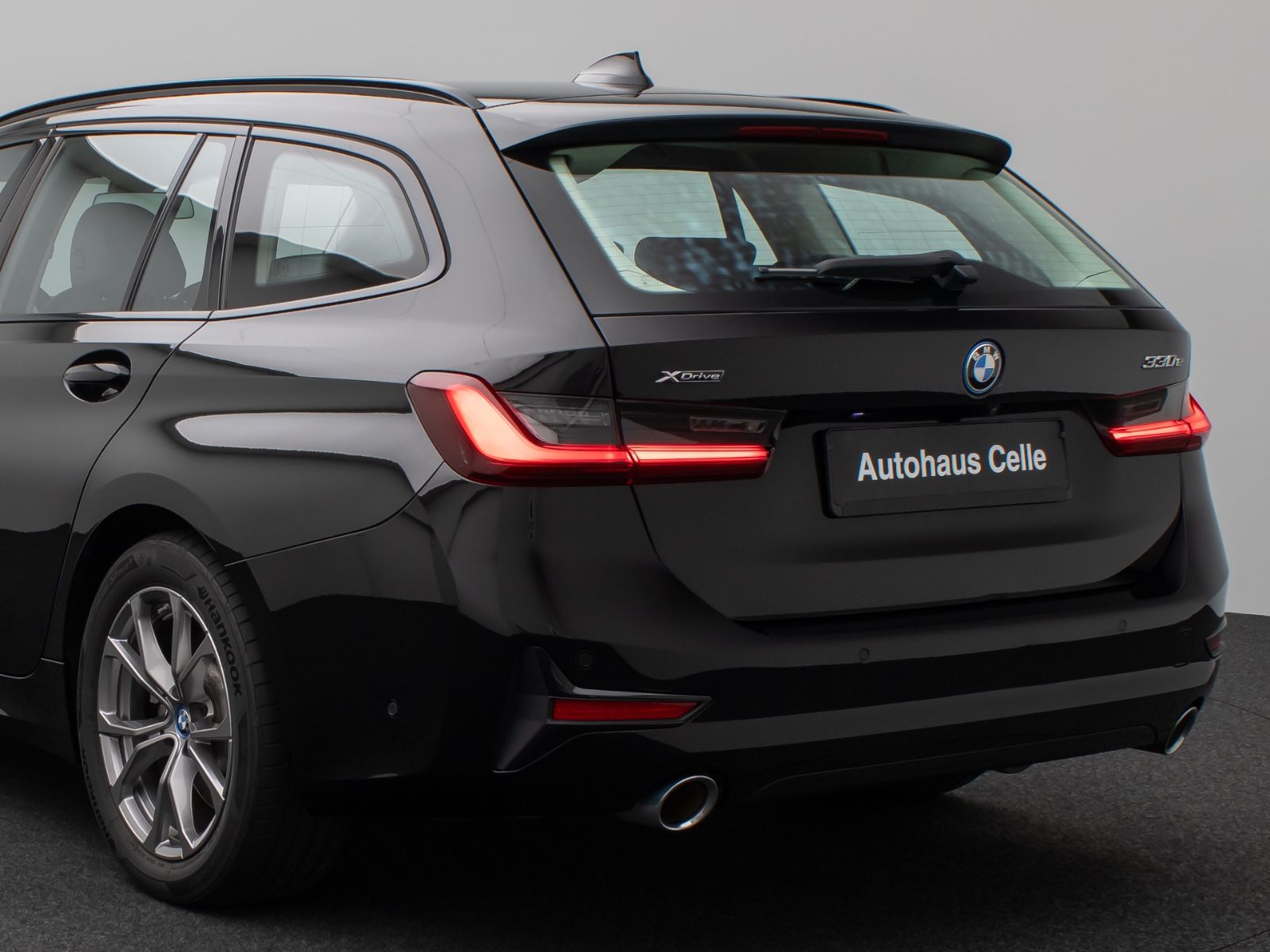 BMW 330e xD Sport Line 360°DAB Stop&Go LED Alarm AHK