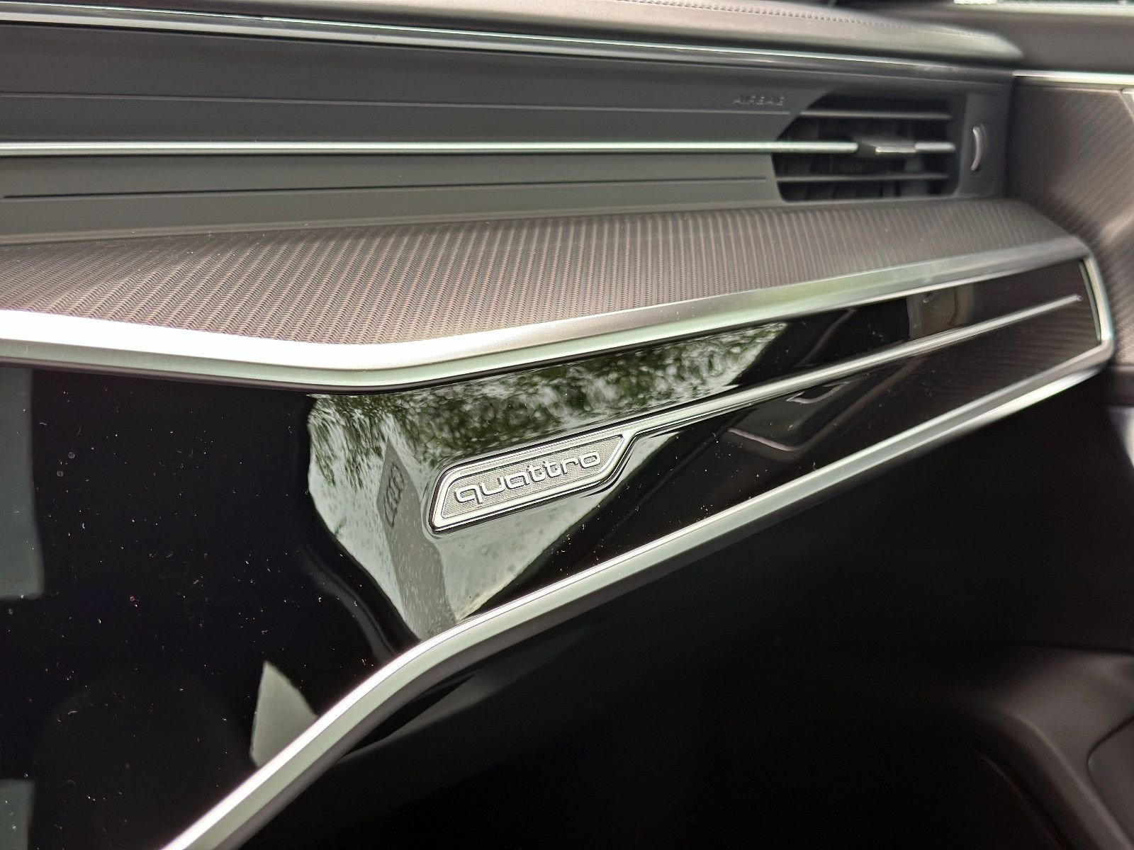Audi RS6 Avant performance BLACK HUD PANO NACHTS STHZ