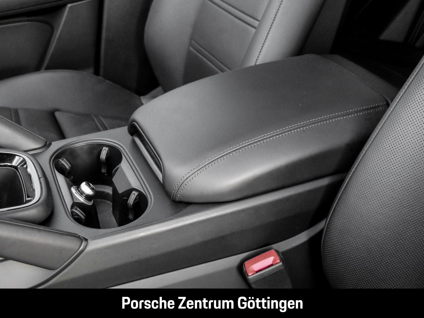 Porsche Cayenne GTS Coupe BOSE InnoDrive Surround-View