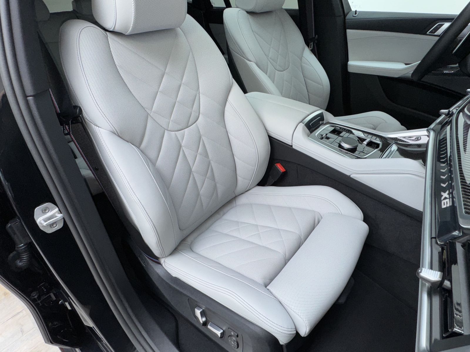 BMW X6 xDrive30d M Sport Pro - Samsaru's Car Outlet