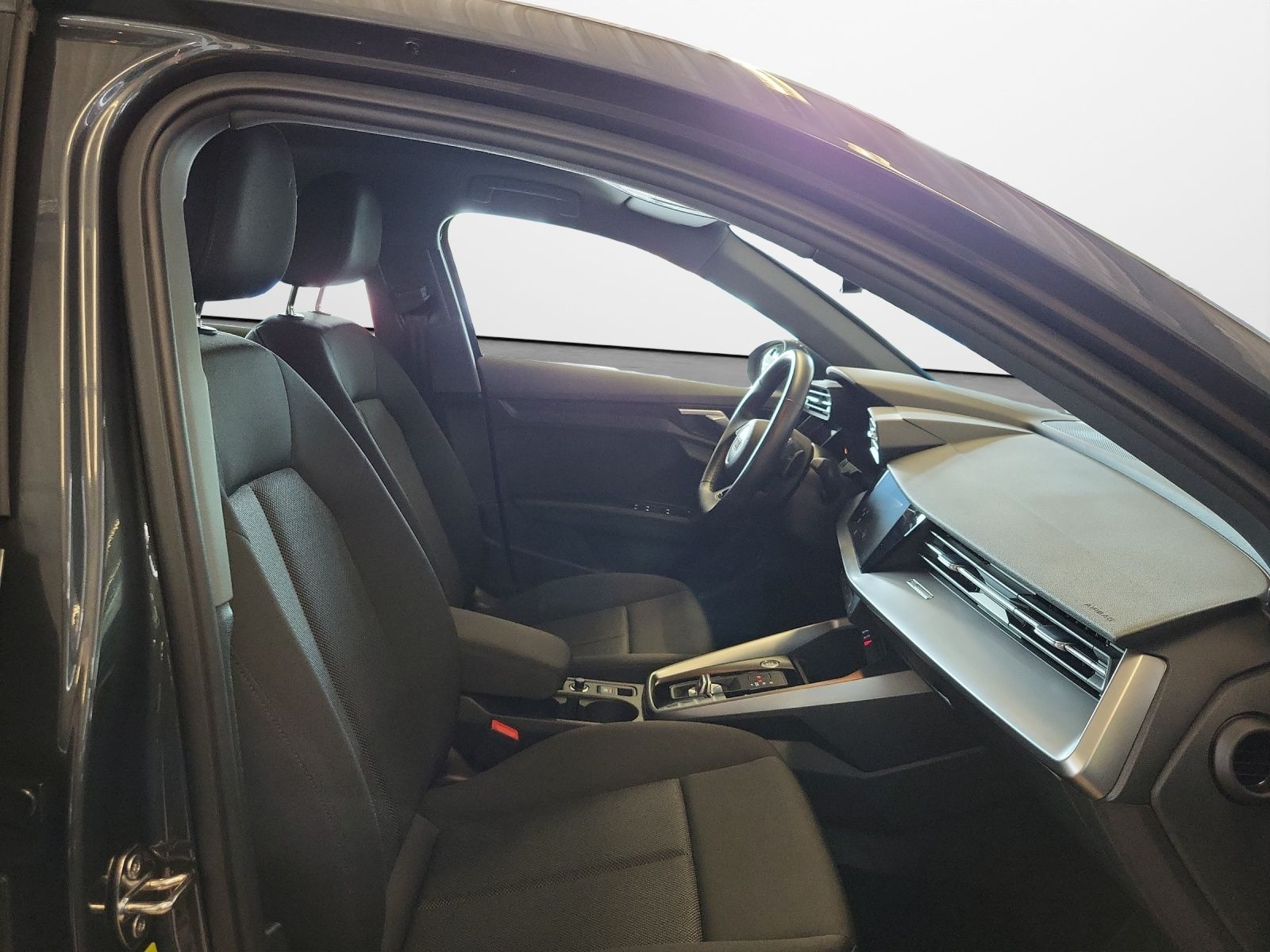 Audi A3 Sportback 35 TDI S tronic - Samsaru's Car Outlet