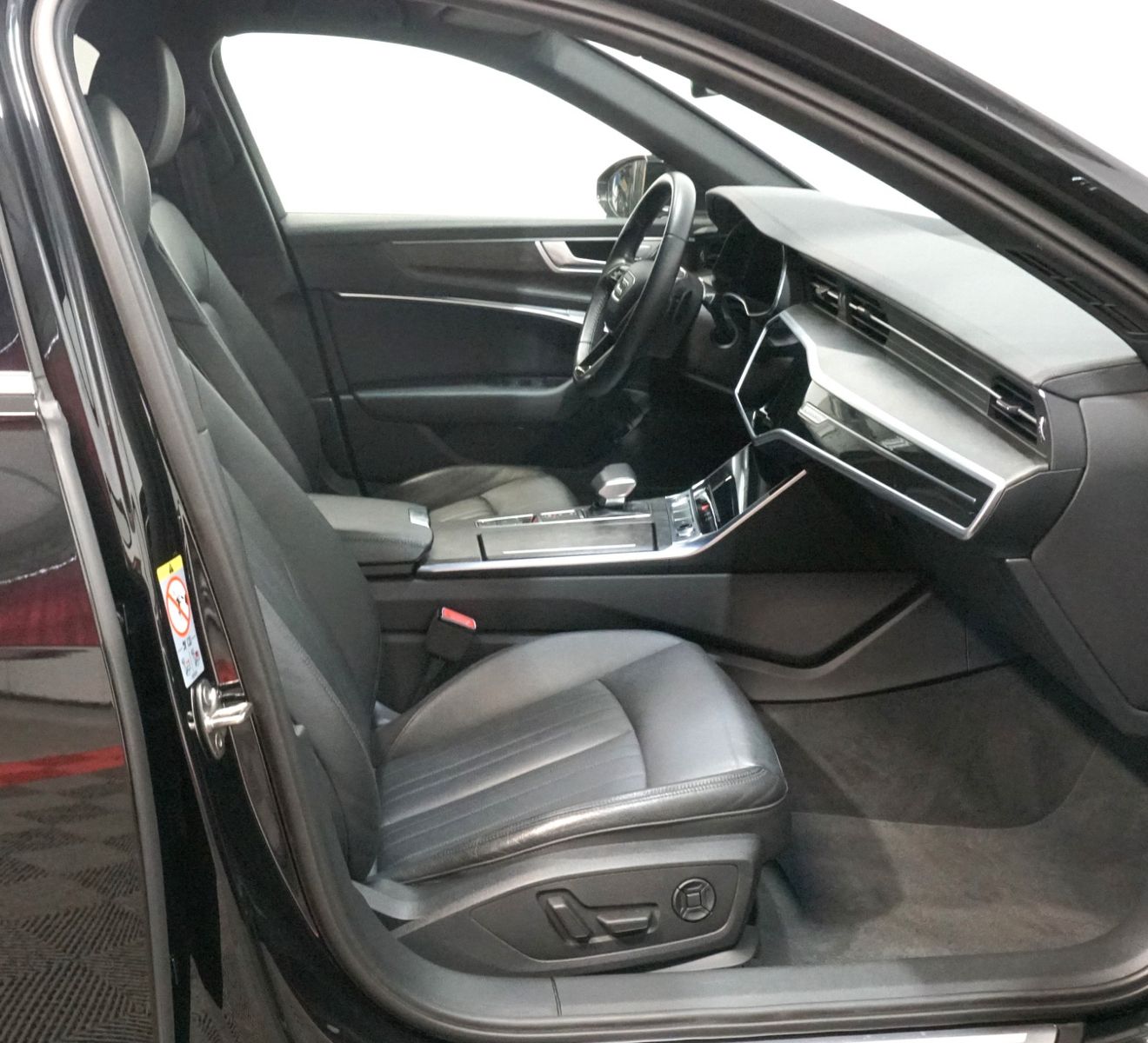 Audi A6 Avant 45 TDI quattro Plus - Samsaru's Car Outlet
