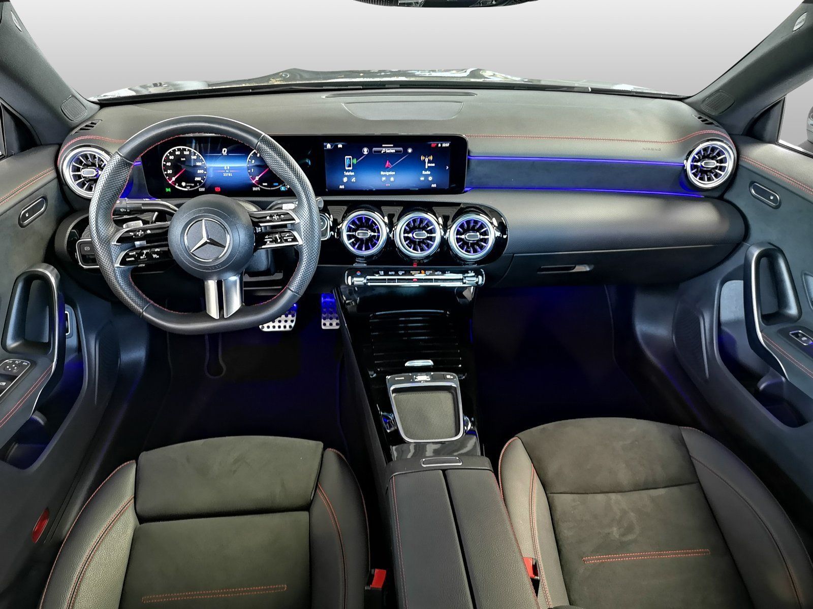 Mercedes-Benz CLA 200 Coupé AMG Line - Samsaru's Car Outlet