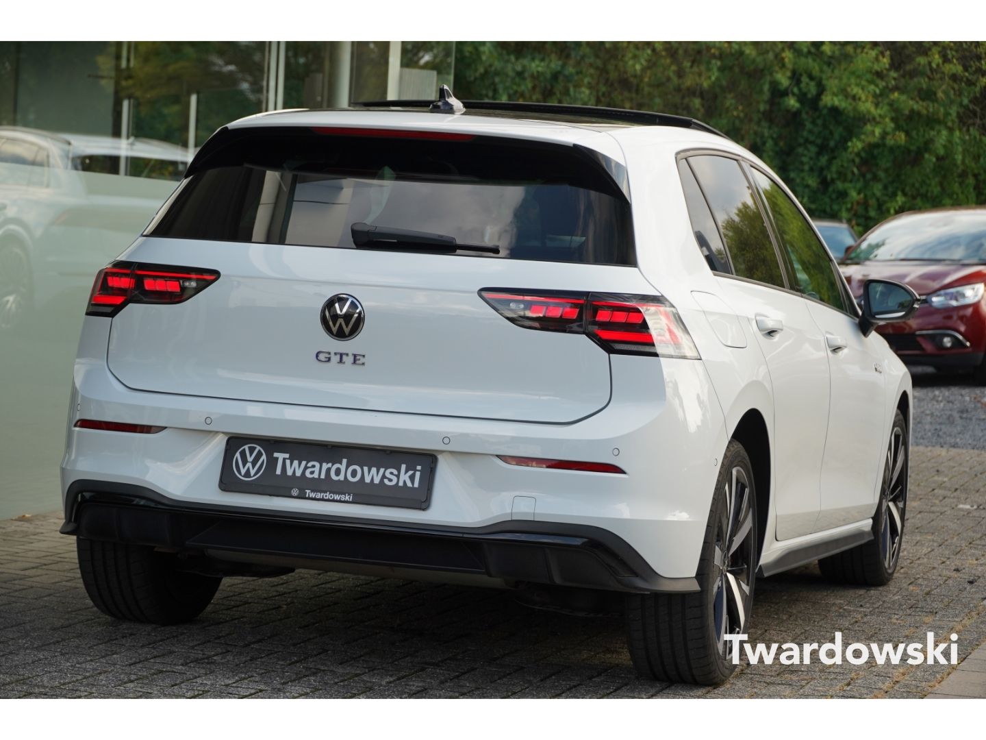 Volkswagen Golf GTE Matrix Pano AHK ACC Leder HUD Kamera 5J