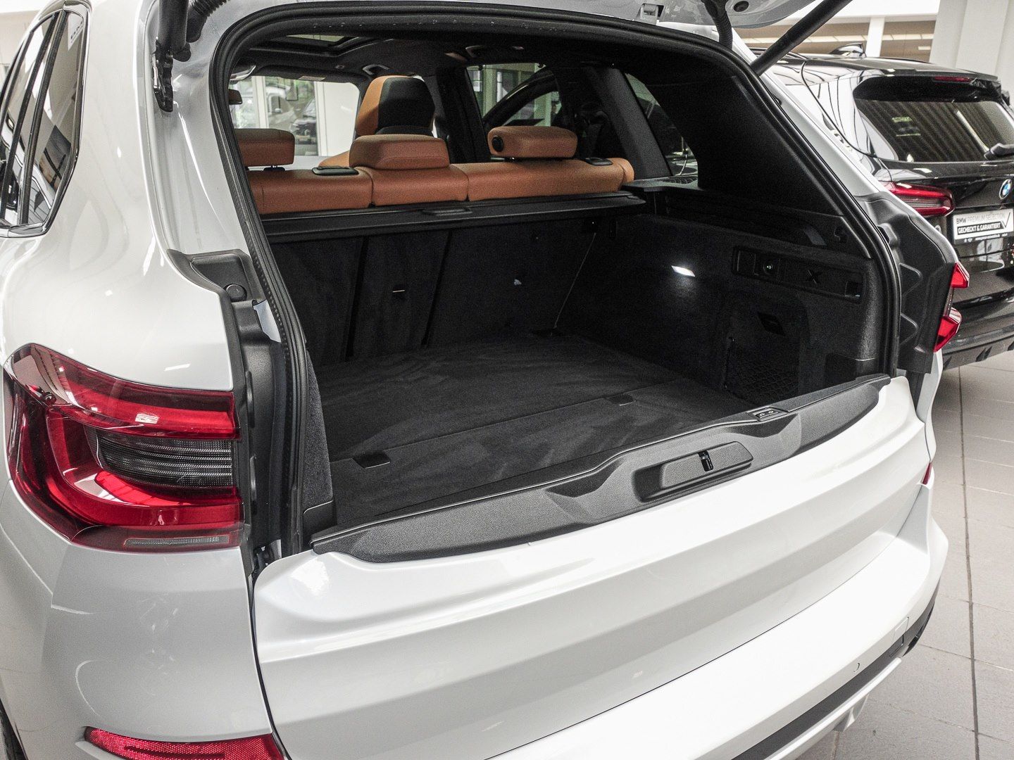 BMW X5 xDrive45e M Sport AHK GSD M-Sitz DA+PA+HUS La