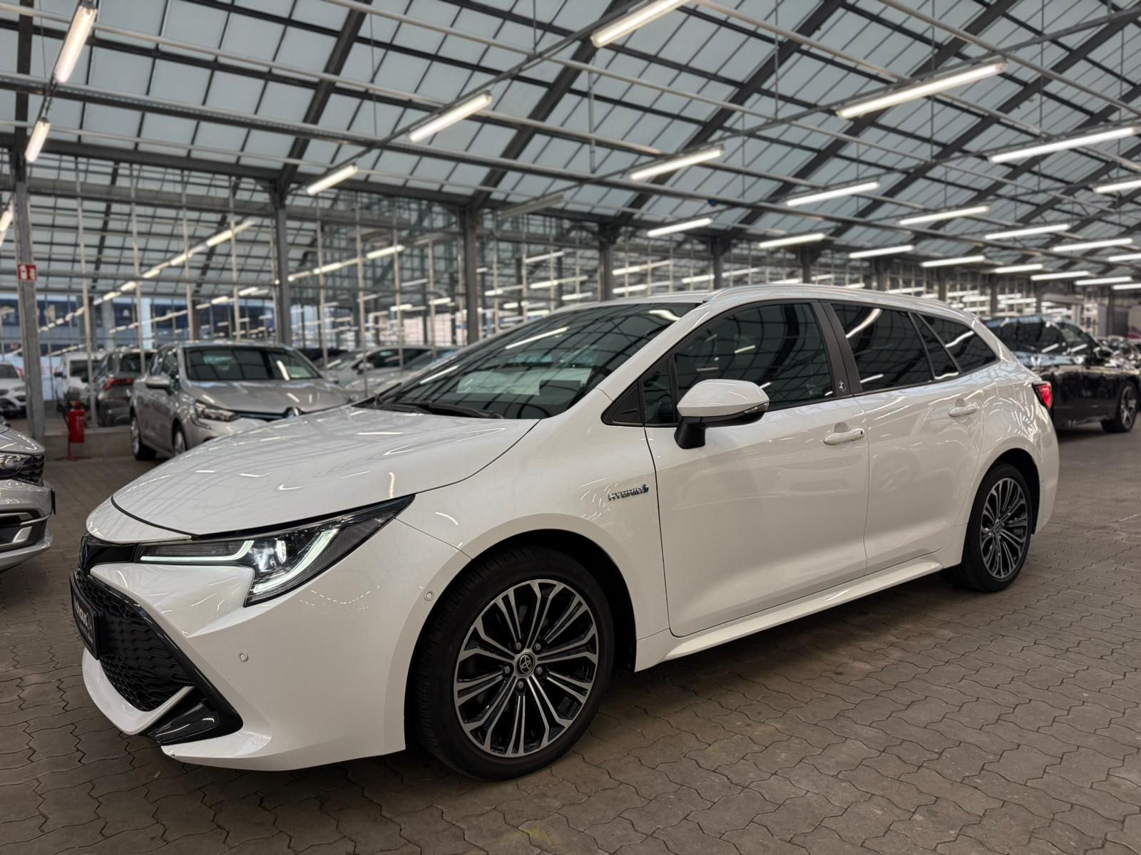 Toyota Corolla 2.0 Hybrid Team D LED|Navi|ParkPilot|ACC