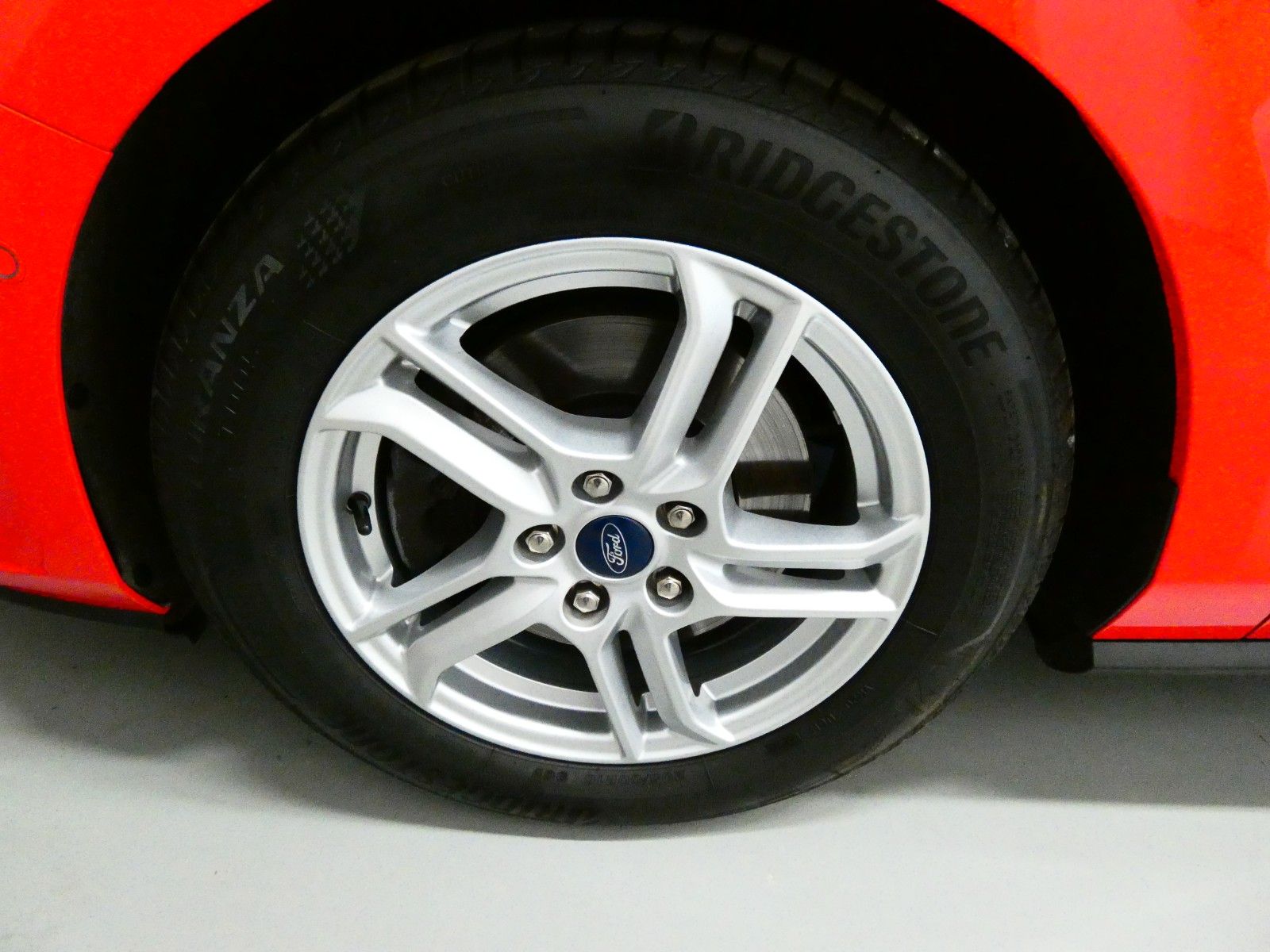 Ford Focus Turnier 2.0 - Samsaru's Car Outlet