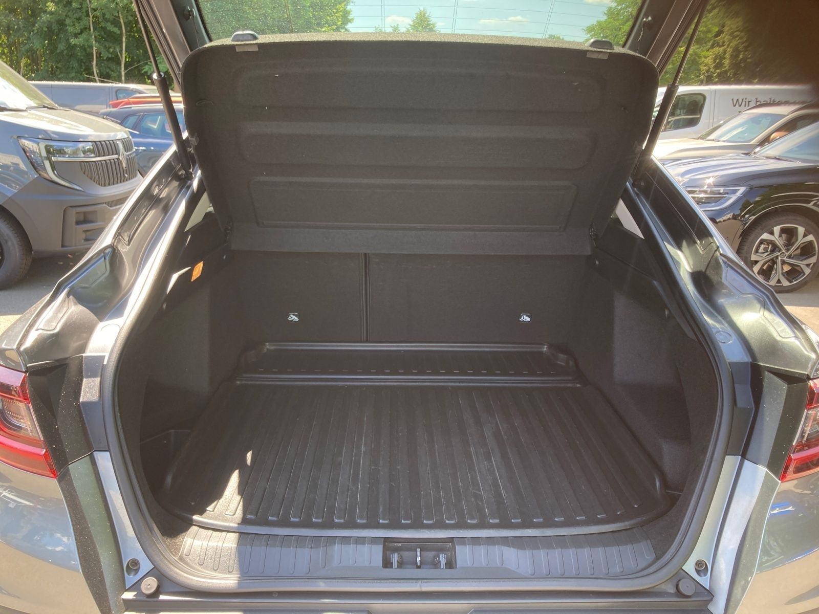 Renault Arkana INTENS TCe 140 EDC - Samsaru's Car Outlet