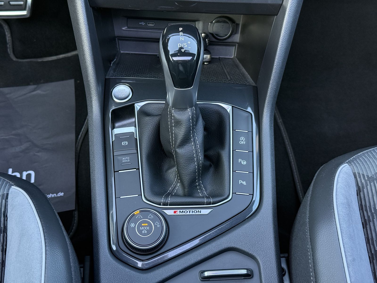 Volkswagen Tiguan R-Line 4-Motion,Pano,AHK,R-Kam,Matrix,ACC