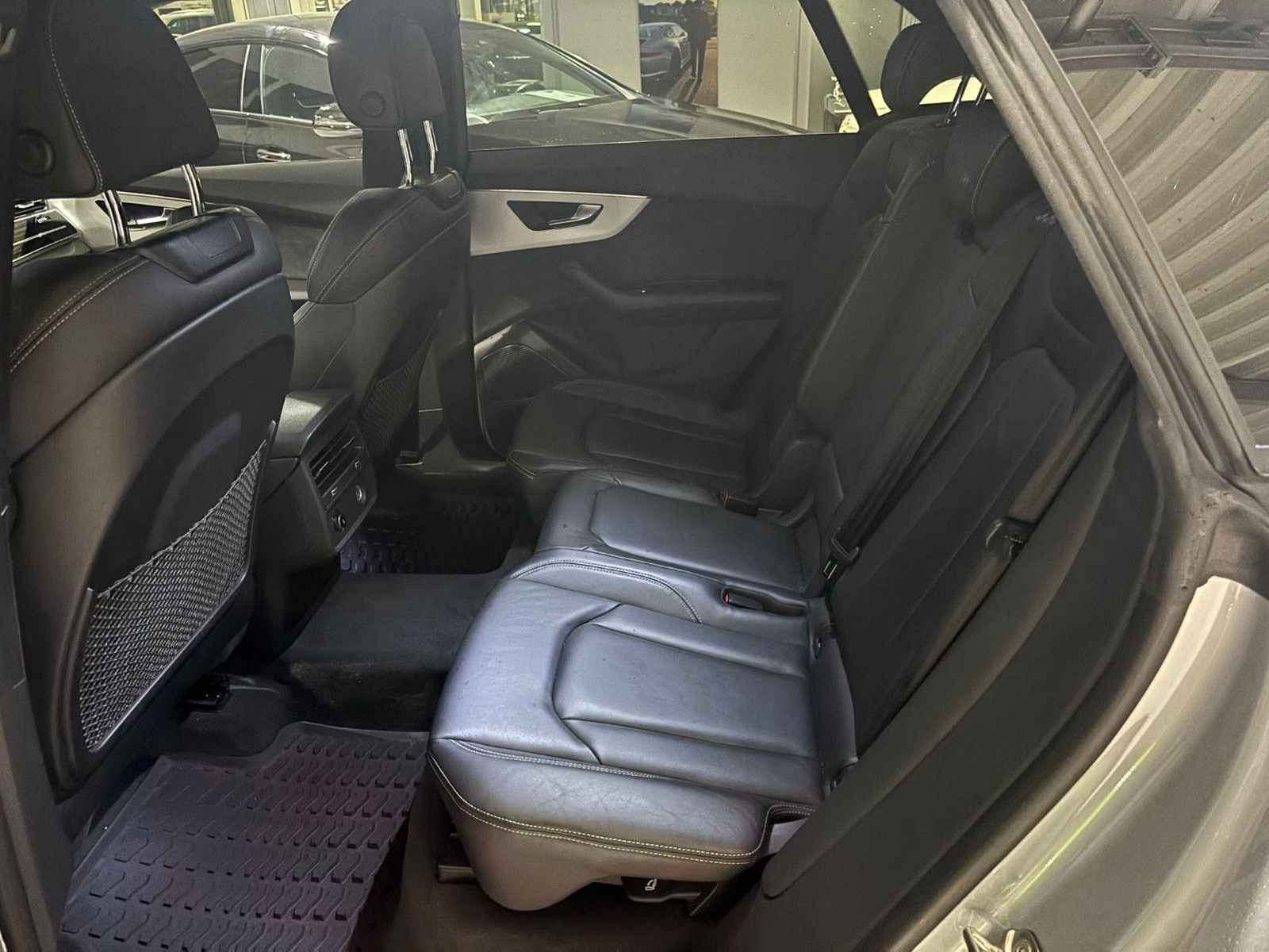 Audi Q8 50 TDI quattro S-LINE*AHK/STANDHEIZ.*